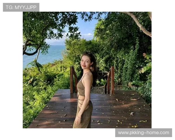 比基尼娱乐：夏日海滩时尚秀引领潮流新风尚